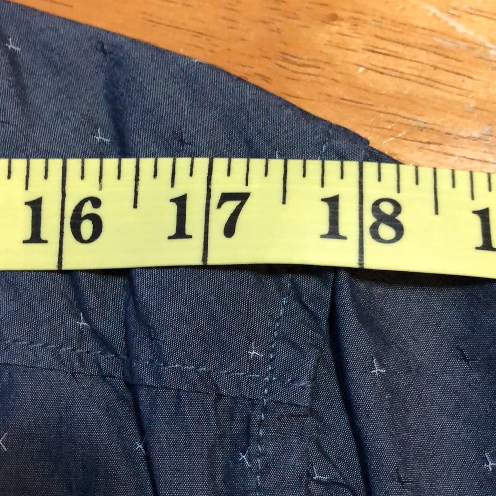 GUESS DRESS BUTTON UP SHIRT - Picture 7 of 8